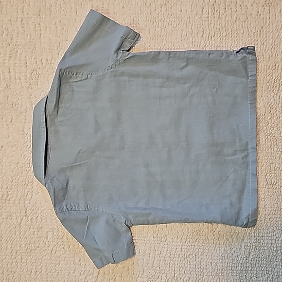 Old Navy short sleeve shirt, Size 2T/2A in Excellent like new condition - Picture 5 of 6